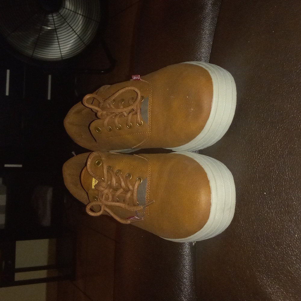 Levi shoes